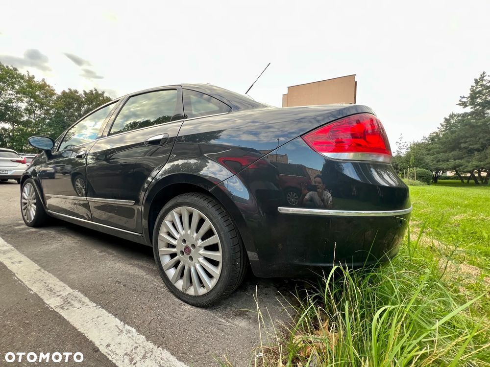 Fiat Linea 1.4 T-Jet 16V Emotion - 2