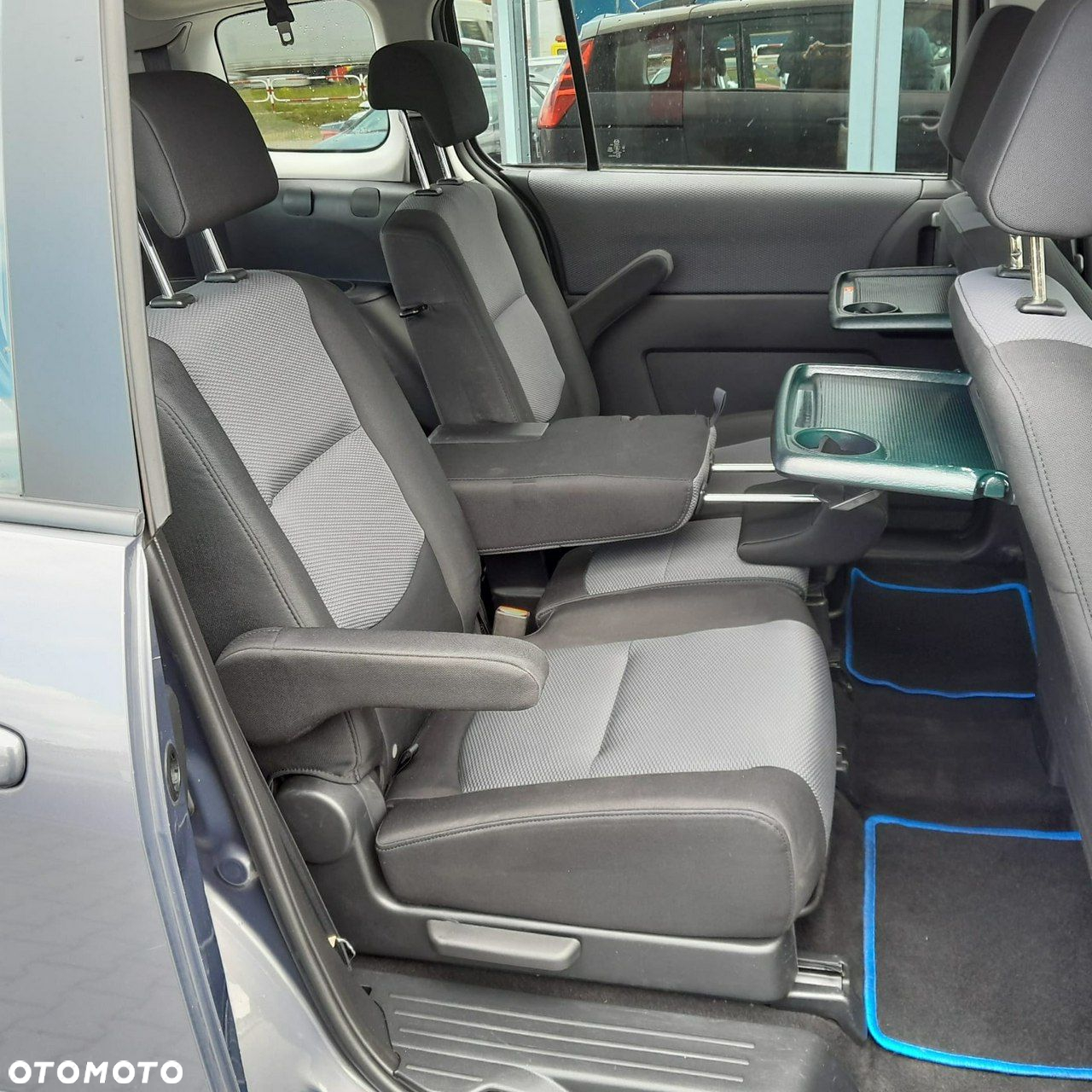 Mazda 5 - 9