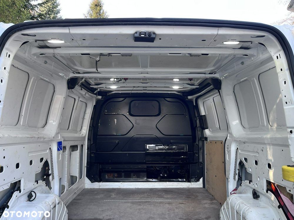 Ford Transit Custom - 20