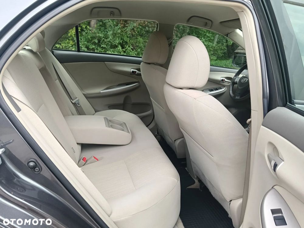 Toyota Corolla 1.6 VVT-i Prestige + NAVI MM - 16