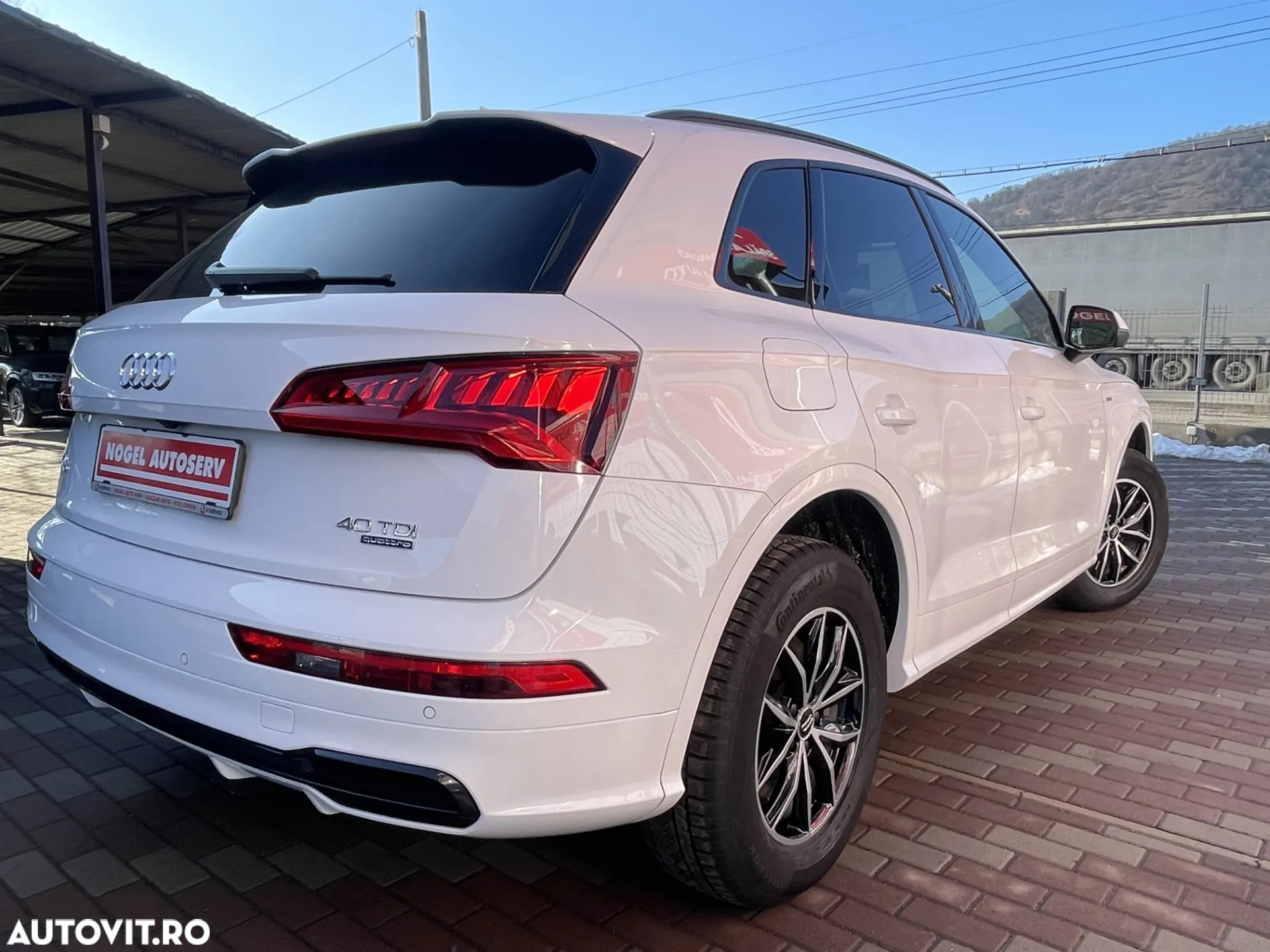 Audi Q5 40 TDI quattro S tronic sport - 5
