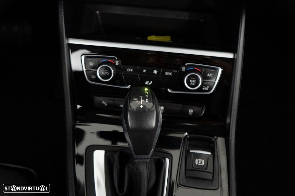 BMW 225xe Active Tourer Advantage - 24