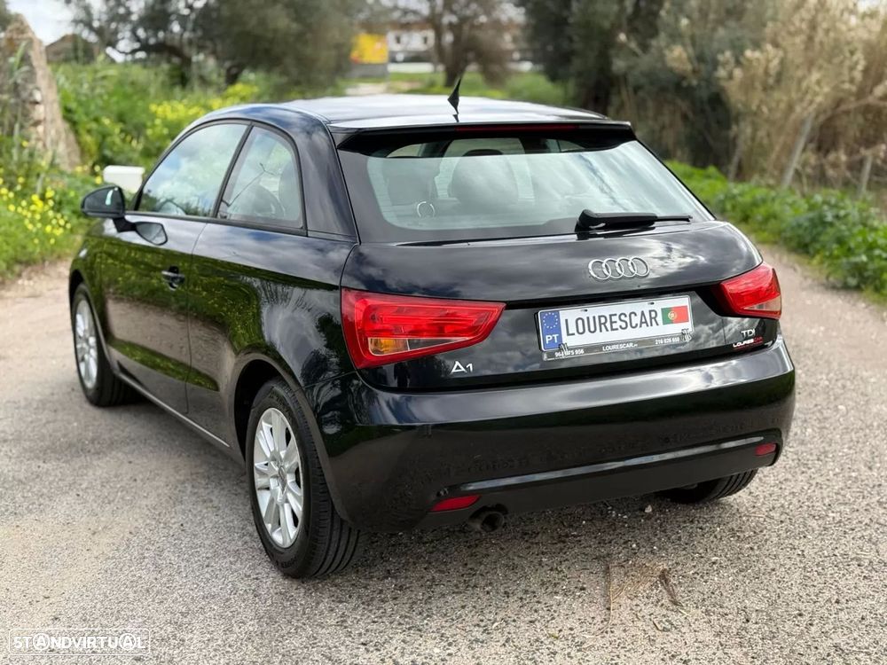 Audi A1 1.6 TDI Admired - 6