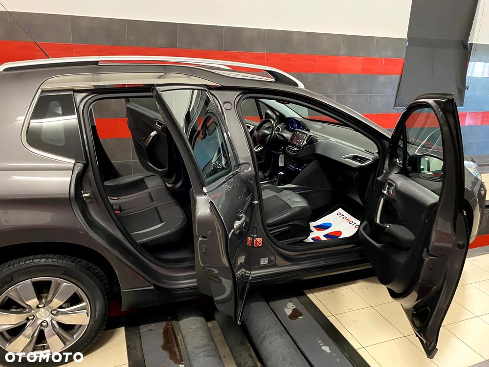 Peugeot 2008 1.6 VTi Allure - 21