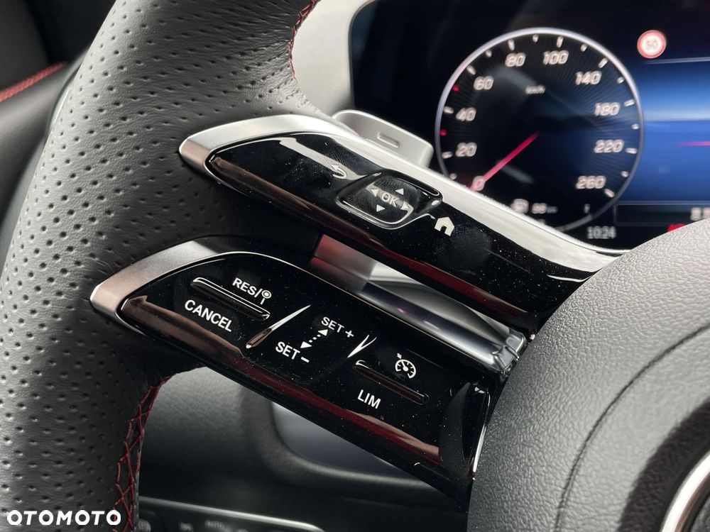 Mercedes-Benz GLB - 20