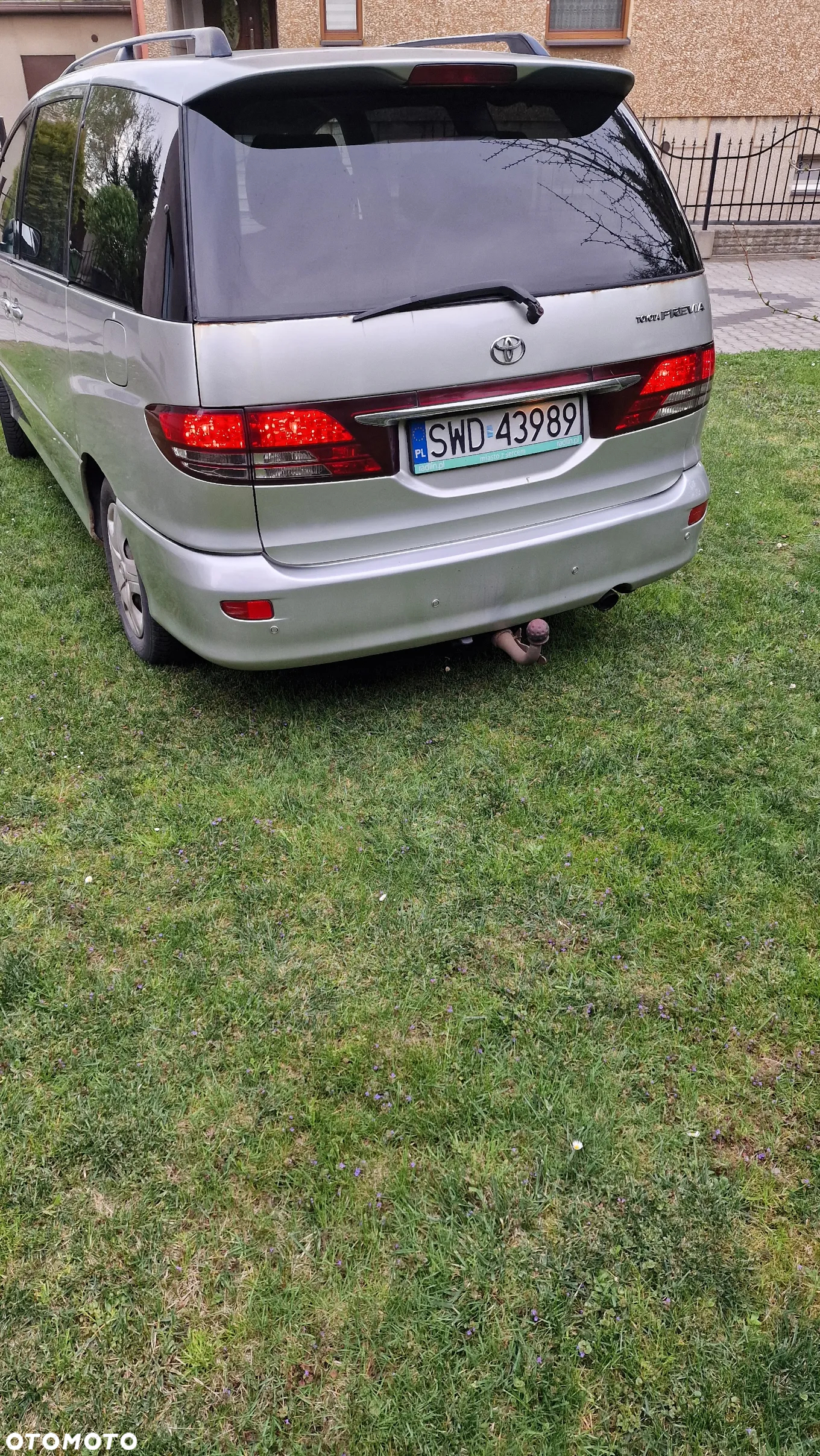 Toyota Previa 2.0 D-4D Luna - 3