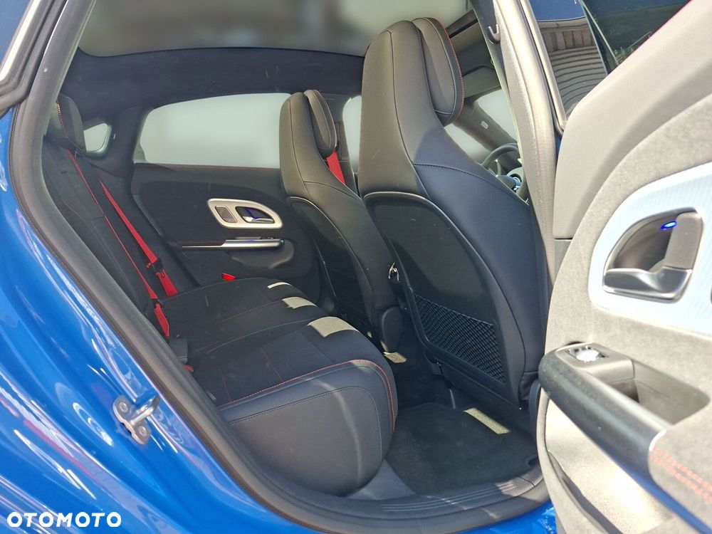 Mercedes-Benz CLA - 14