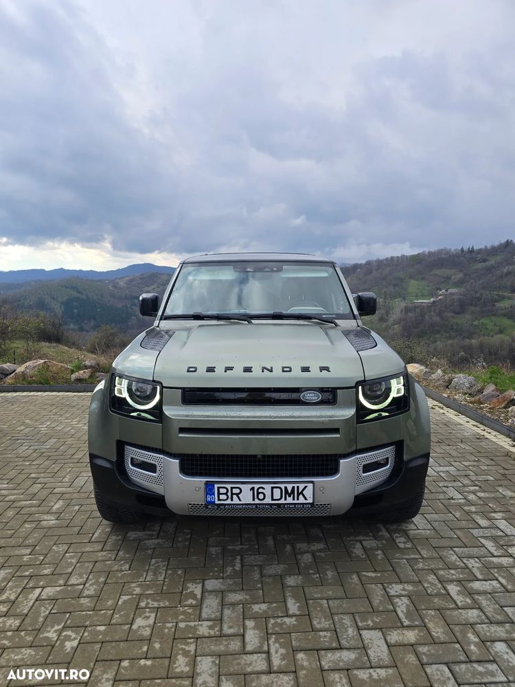 Land Rover Defender - 4