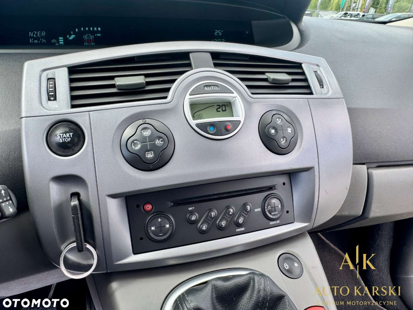 Renault Scenic - 17