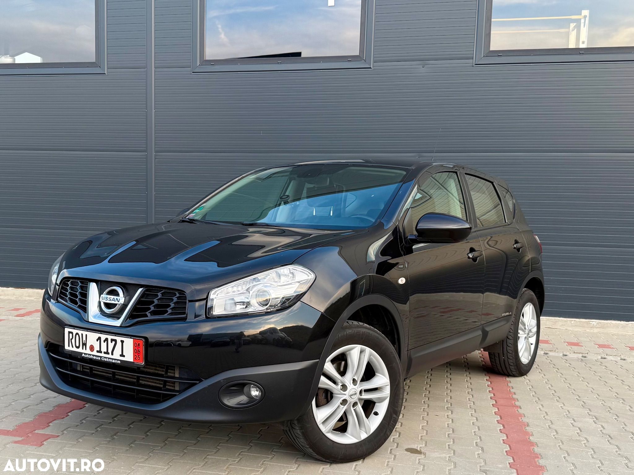 Nissan Qashqai 1.6 DCI 4 x 4 DPF Start/Stop tekna - 1