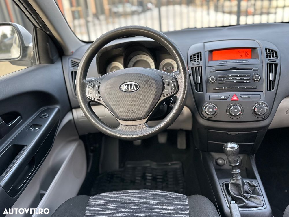 Kia Ceed 1.4 GSL BEST - 10