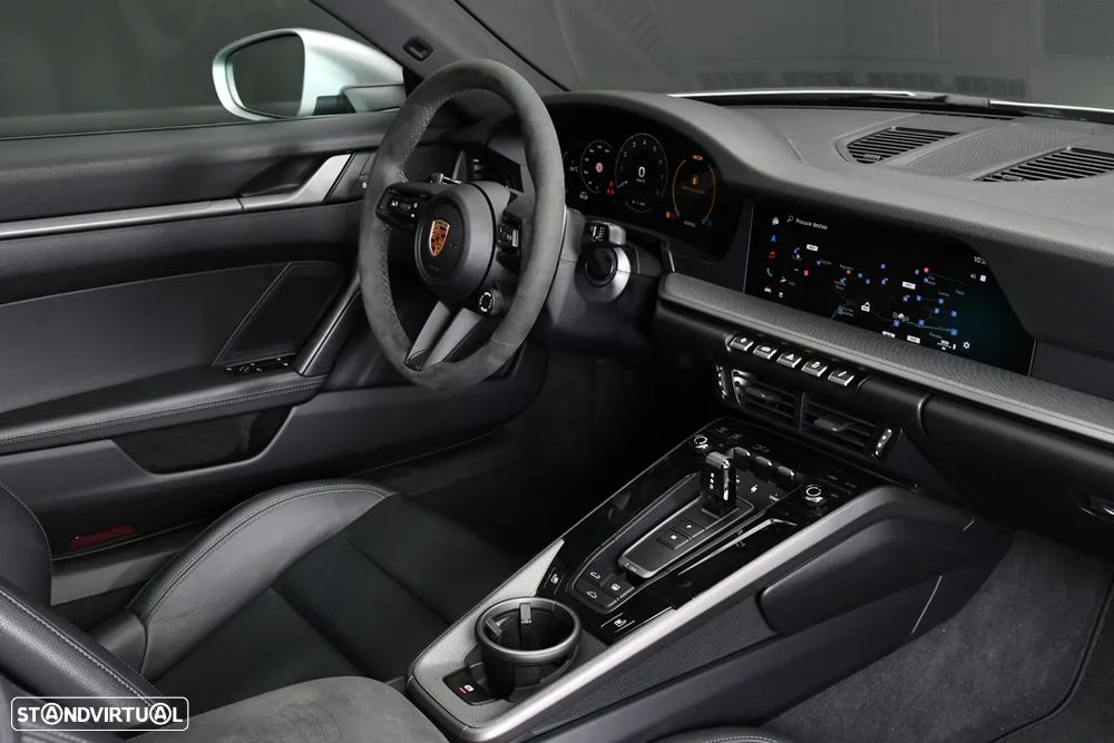 Porsche 911 (992) Carrera - 16