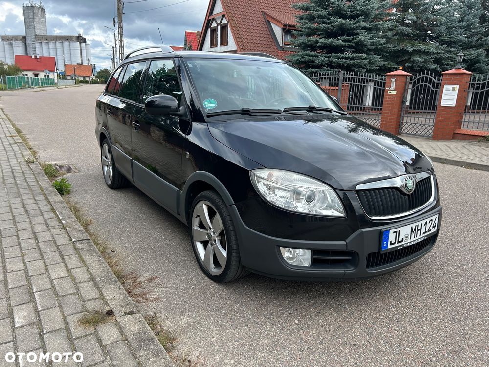 Skoda Fabia 1.6 16V Scout - 29