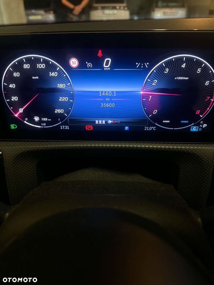 Mercedes-Benz CLA 200 AMG Line 7G-DCT - 3