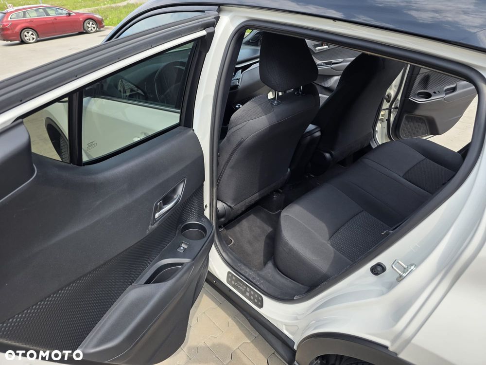 Toyota C-HR 1.2 T GPF Premium - 33
