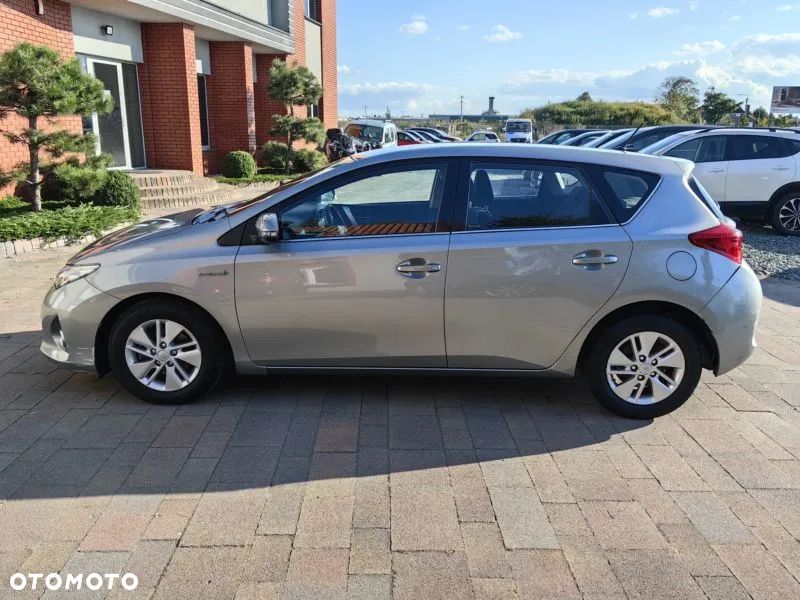 Toyota Auris Hybrid 135 Dynamic - 4