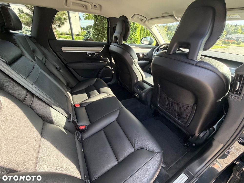 Volvo V90 D4 Geartronic Momentum - 21