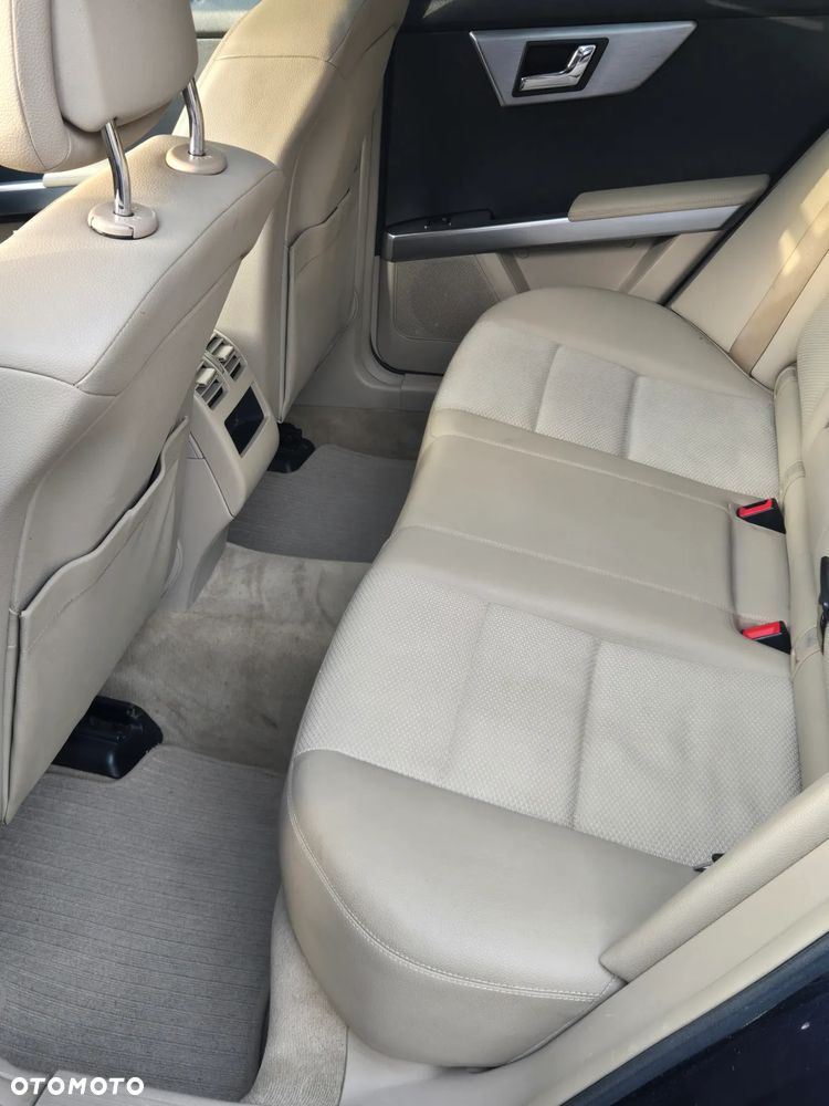 Mercedes-Benz GLK 220 CDI 4Matic (BlueEFFICIENCY) 7G-TRONIC - 13