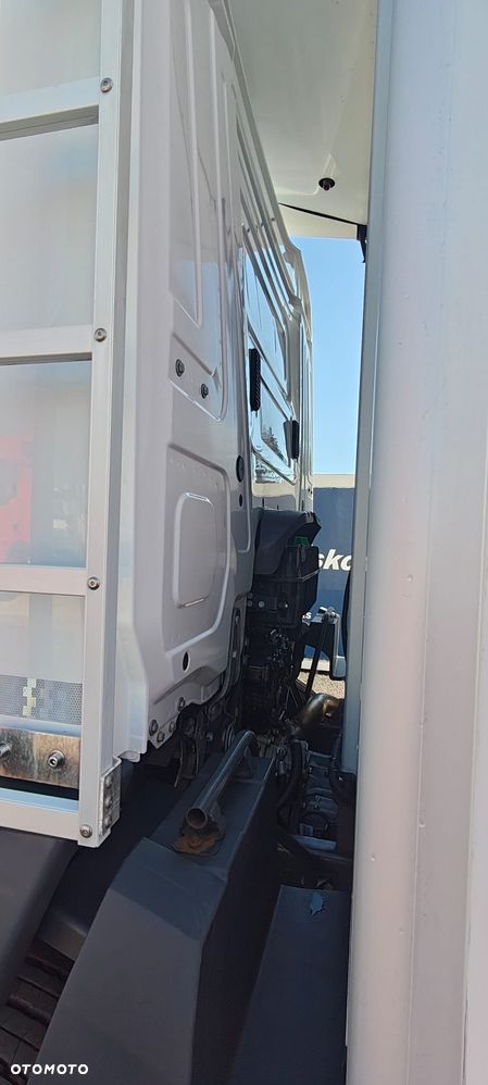 Mercedes-Benz ACTROS 2530 IZOTERMA CARRIER SUPRA 1050 - 14