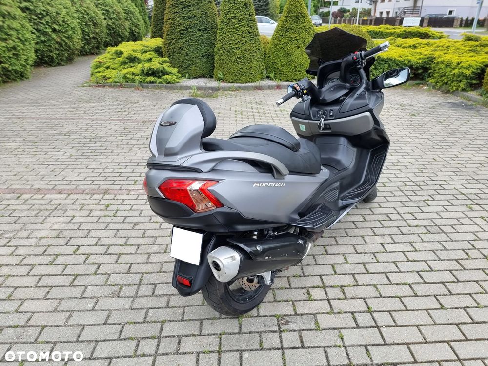 Suzuki Burgman - 4