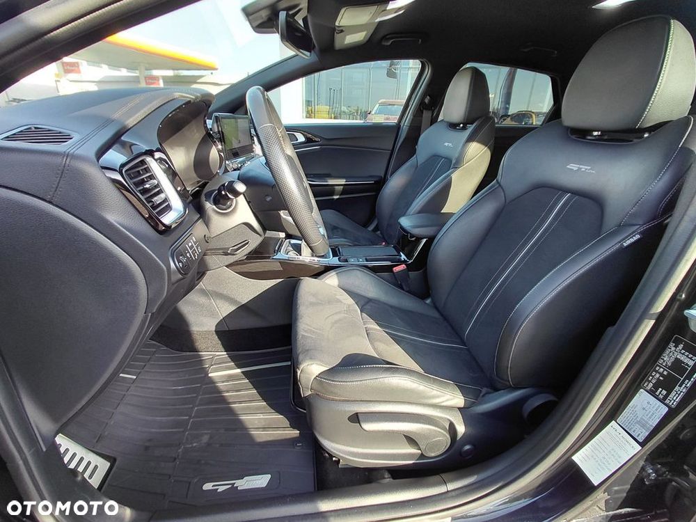 Kia ProCeed 1.5 T-GDI GT Line - 11