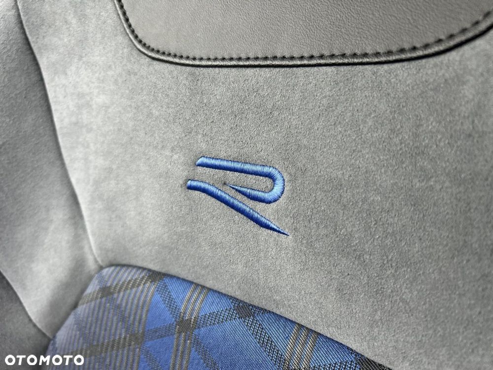 Volkswagen T-Roc - 18