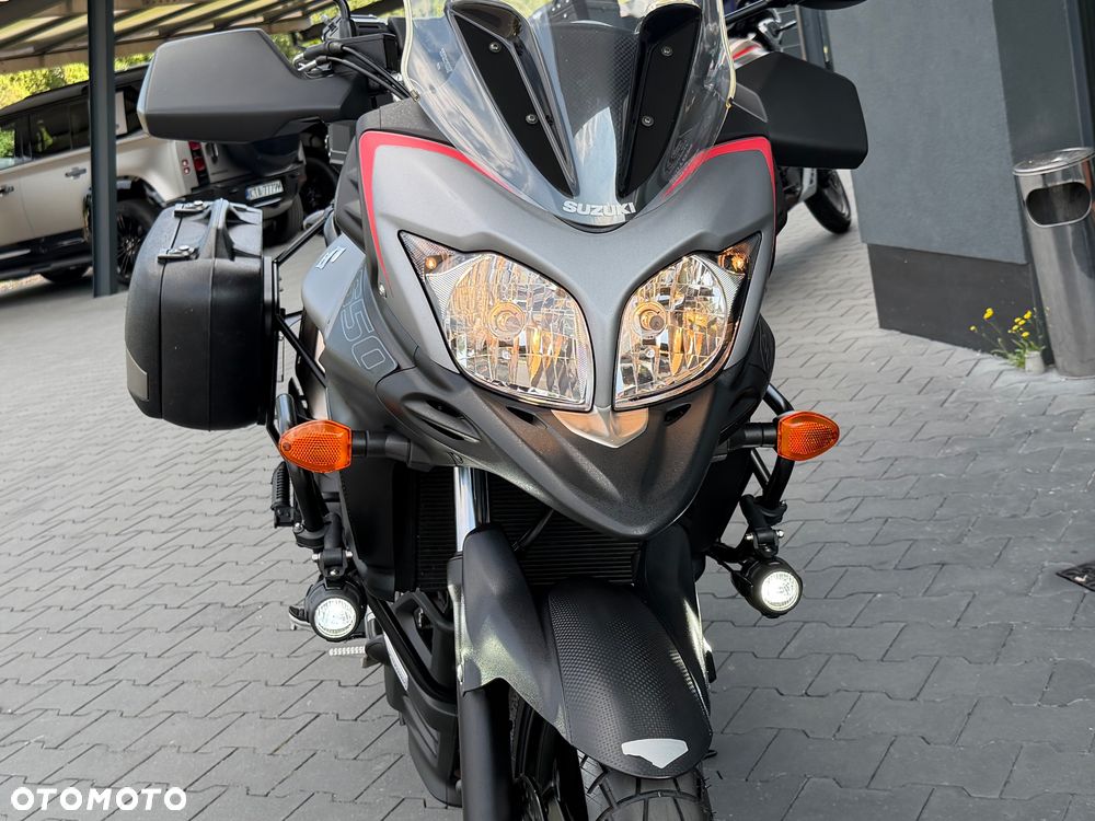 Suzuki V-STROM - 27