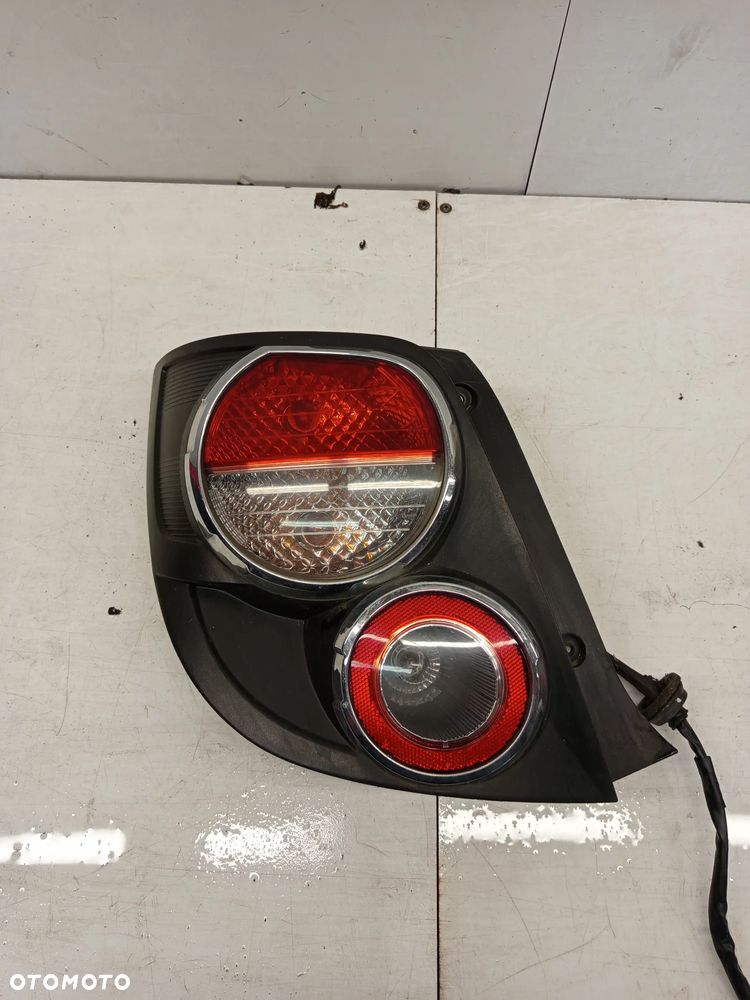 + LAMPA TYL TYLNA LEWA CHEVROLET AVEO T300 - 1