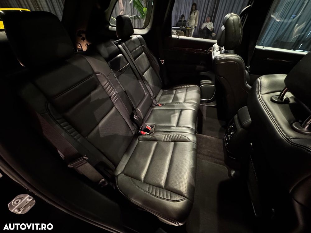 Jeep Grand Cherokee - 17