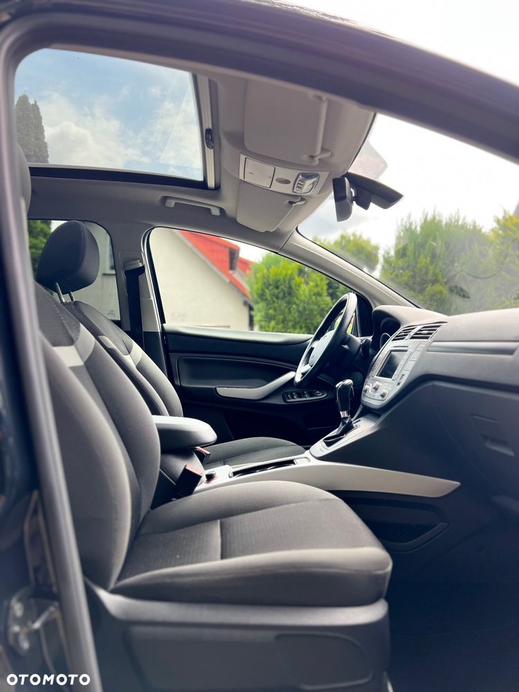 Ford Kuga 2.0 TDCi 4x4 Titanium - 27
