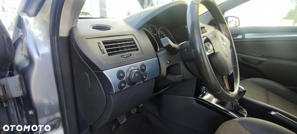 Opel Astra 1.8 Cosmo - 19