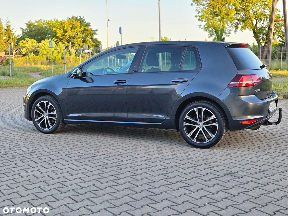 Volkswagen Golf 1.4 TSI BMT Comfortline - 13