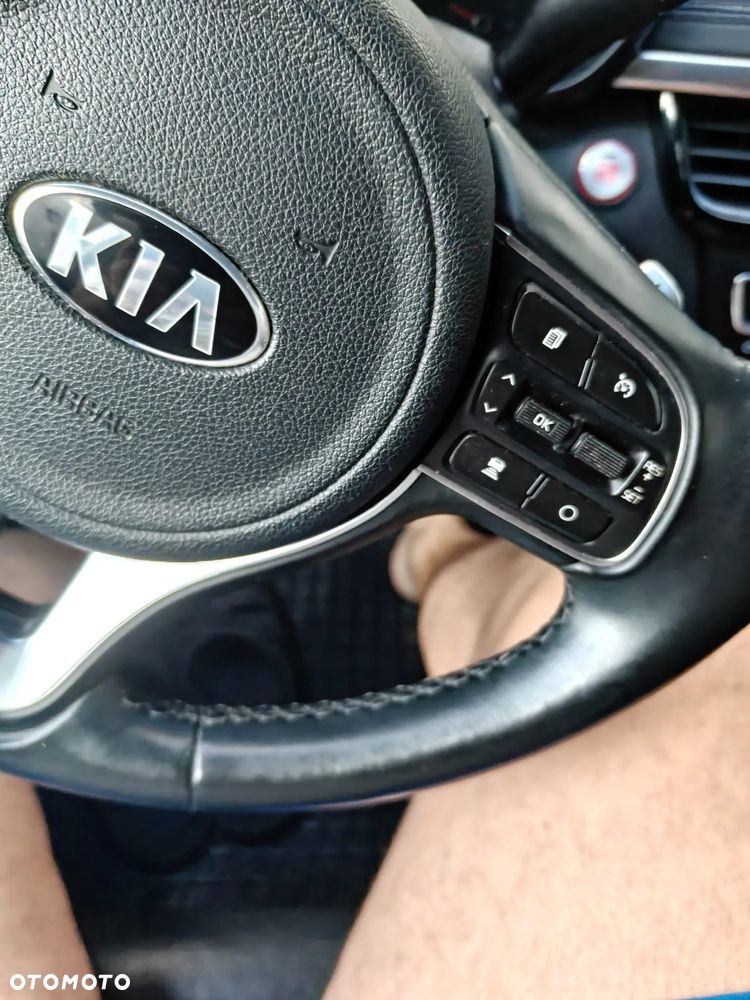 Kia Optima 1.7 CRDI XL DCT - 21