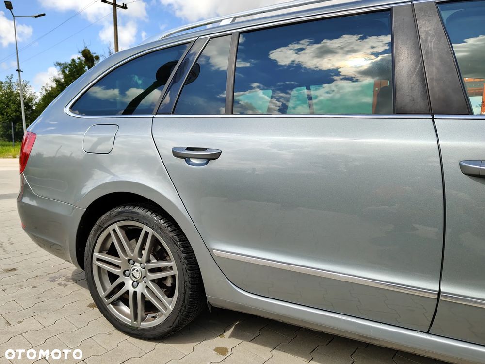 Skoda Superb 3.6 FSI 4x4 Elegance DSG - 4