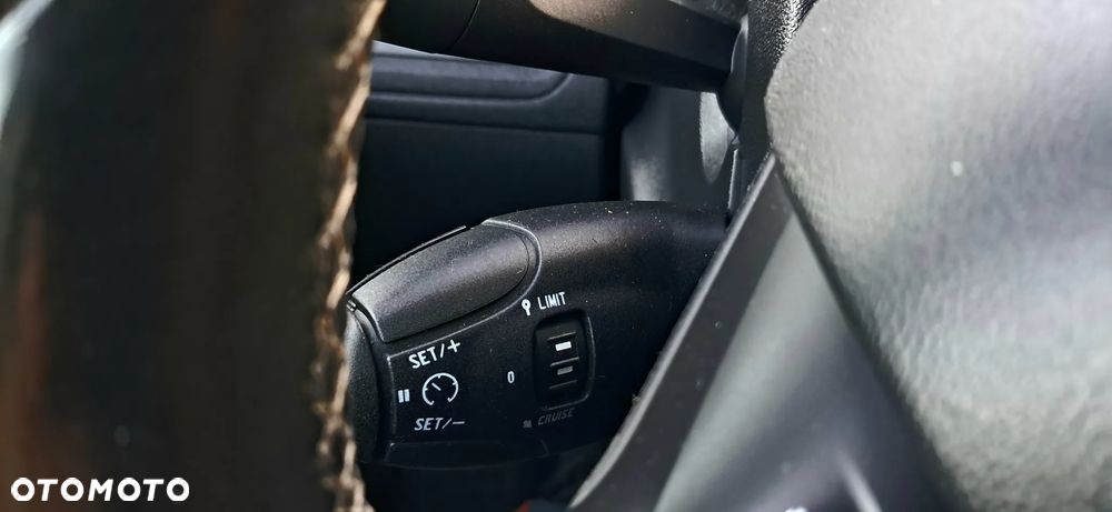 Peugeot 2008 BlueHDi 100 STOP & START Business-Line - 19