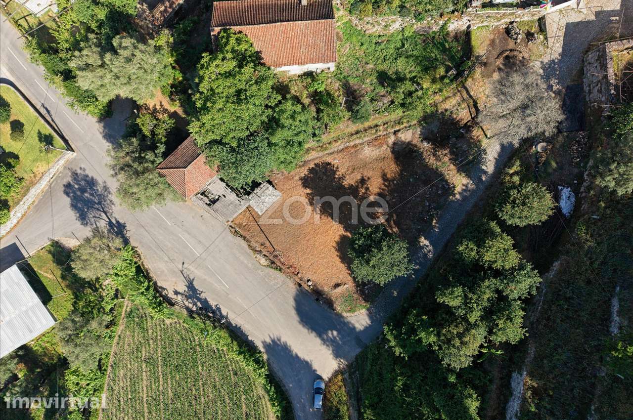 Ruína em Pedra para Reabilitação com Terreno – Seramil, Amares - Grande imagem: 5/18