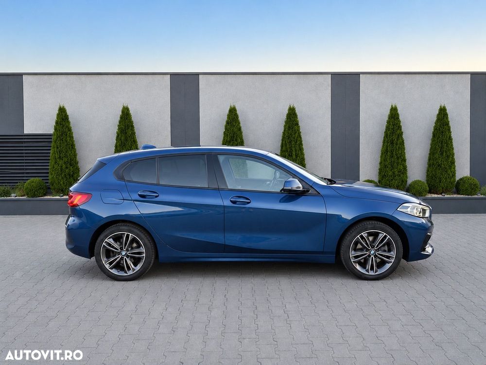 BMW 1 Series 2023 — imagine 5