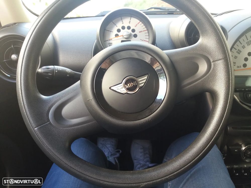 MINI Countryman One D - 13