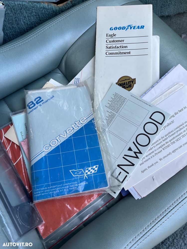 Chevrolet Corvette - 15