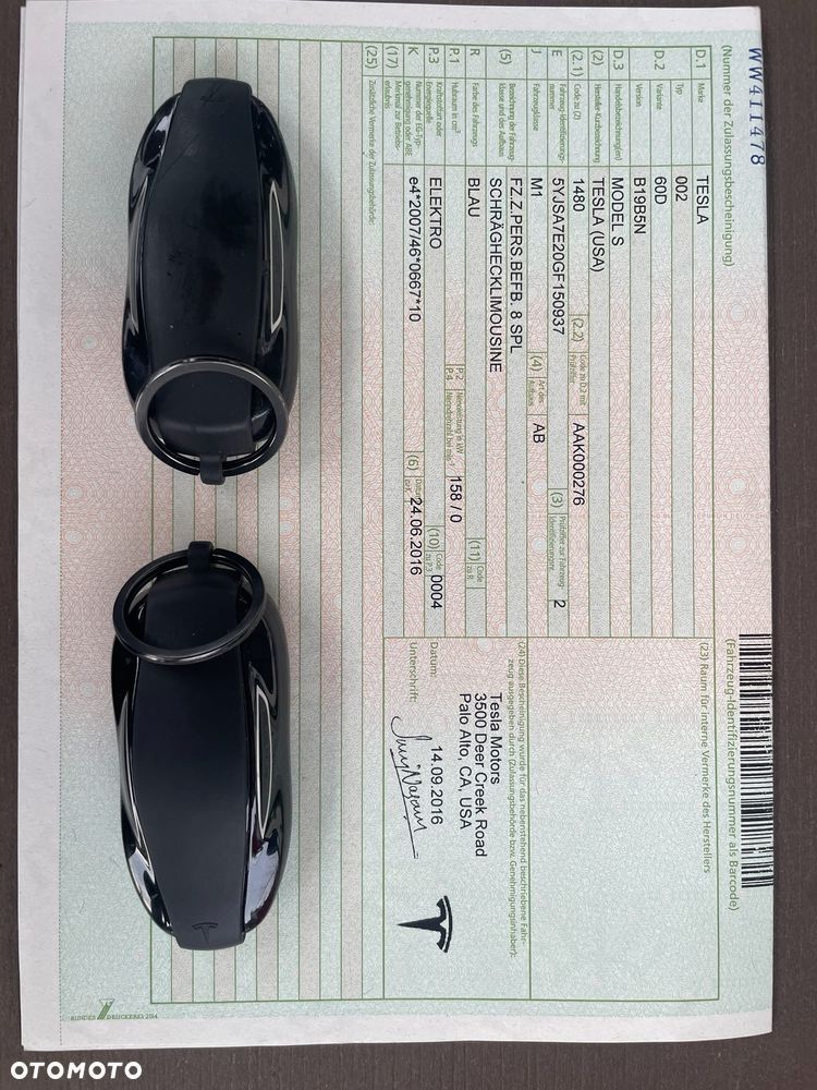 Tesla Model S - 11