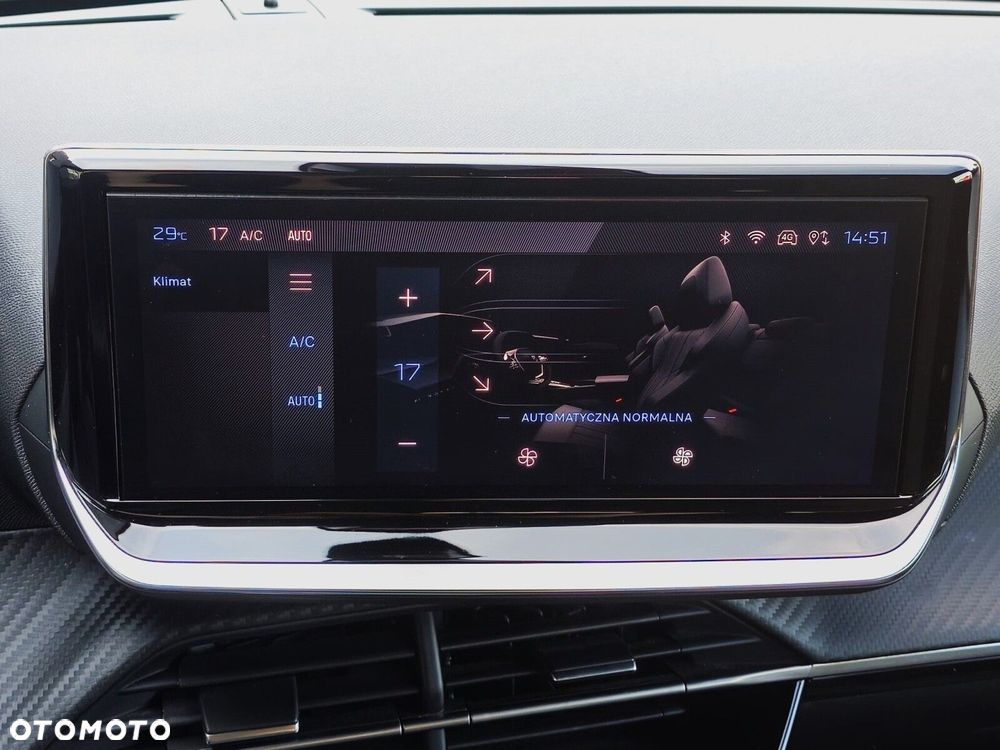 Peugeot 2008 PureTech 100 Allure S&S BVM6 - 19