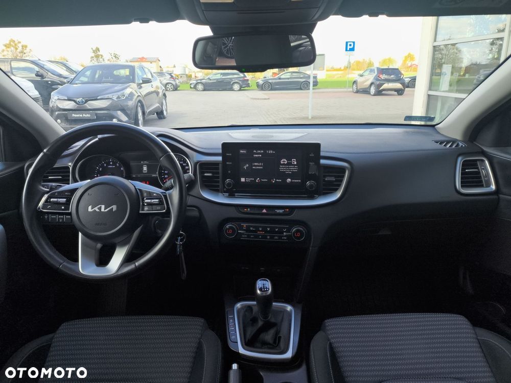 Kia Ceed 1.5 T-GDI M - 12