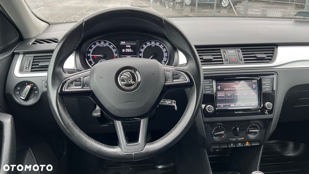 Skoda RAPID 1.6 TDI DPF Ambition - 8