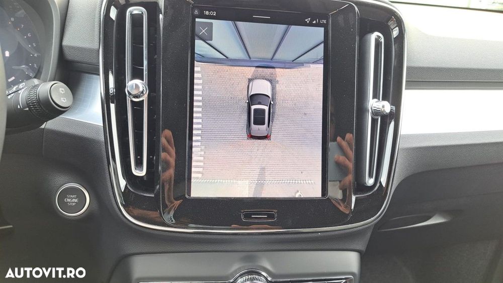 Volvo XC 40 B3 AT FWD MHEV Plus Dark - 10