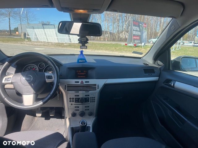 Opel Astra 1.4 Selection - 9