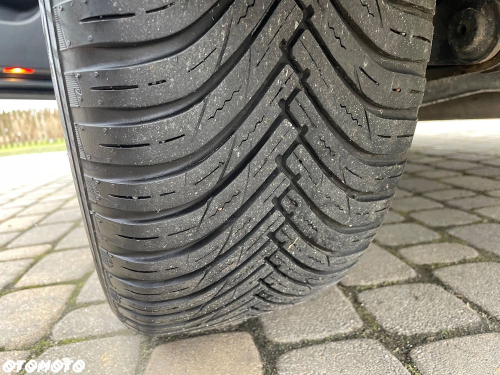 Peugeot 407 HDi 135 Automatik Business Line - 17