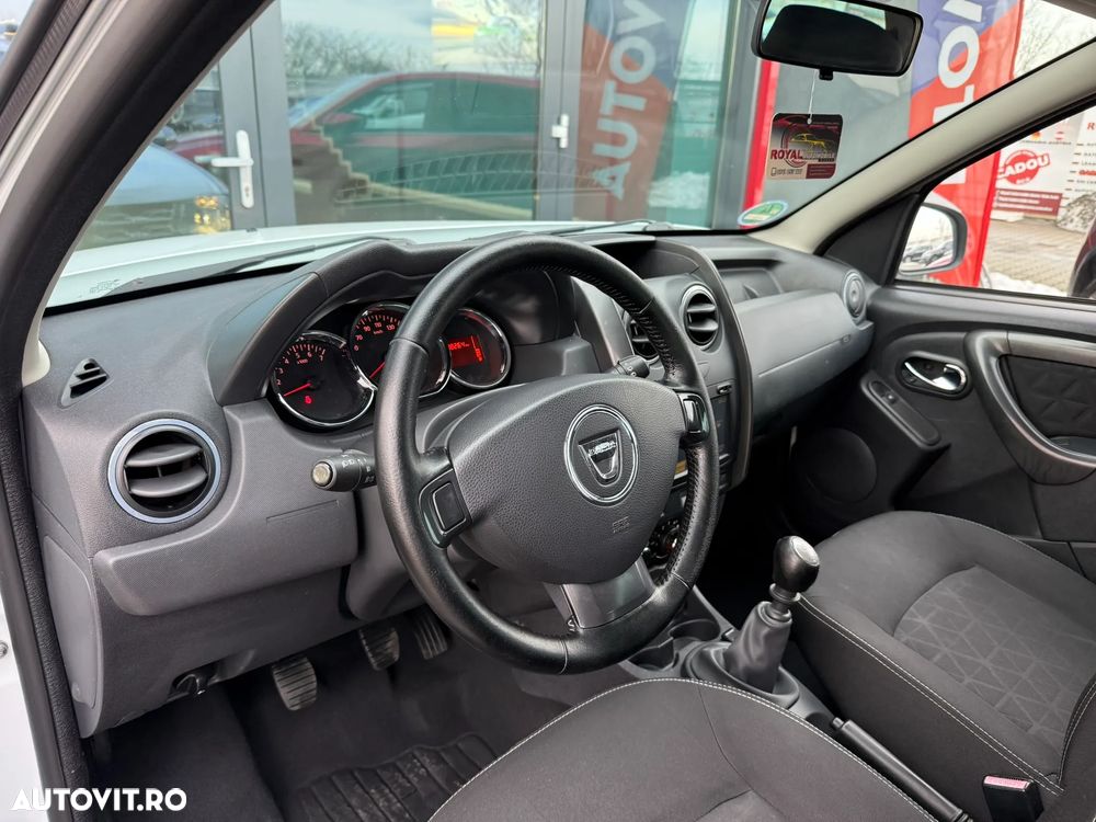Dacia Duster dCi 110 FAP 4x2 Prestige - 13