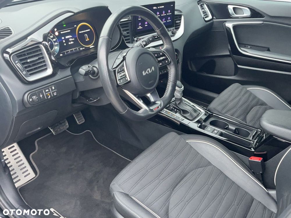 Kia ProCeed - 9