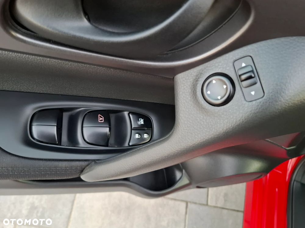Nissan Qashqai 1.6 DCi ALL-MODE 4x4i N-Connecta - 12