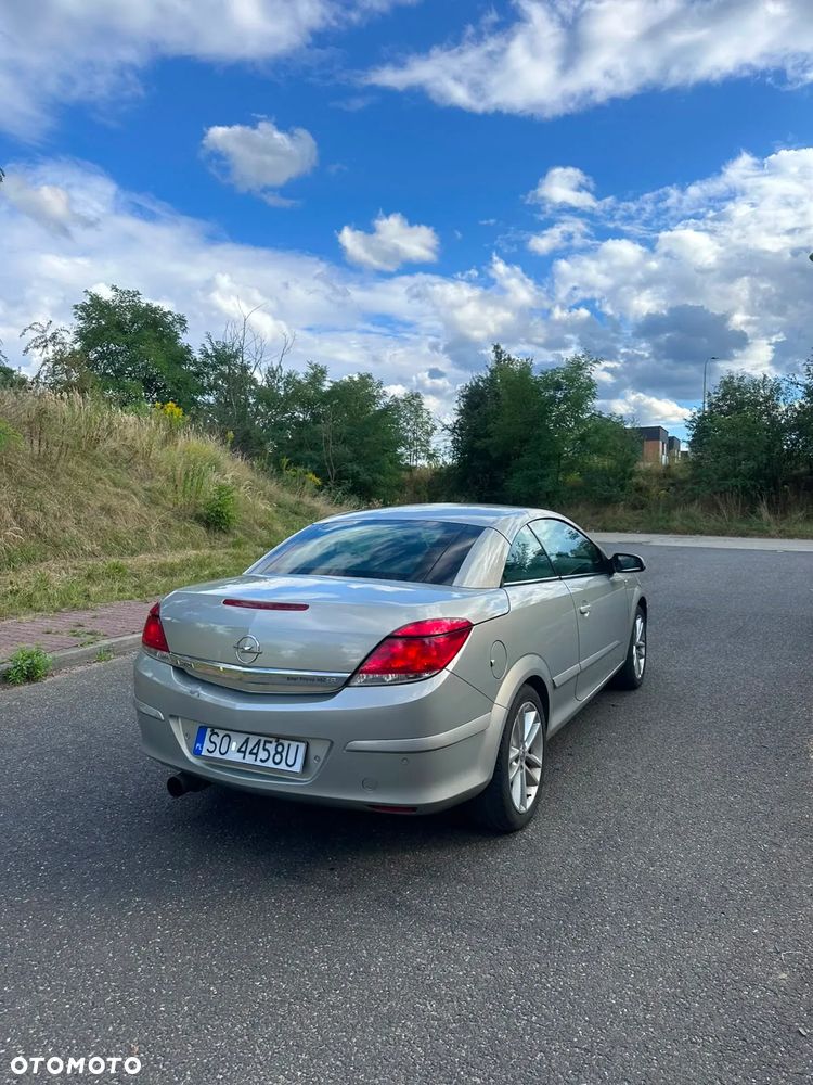 Opel Astra 1.8 Cosmo - 23
